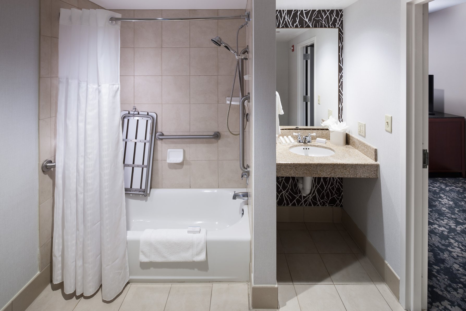 Hilton Garden Inn Frisco Room Type - 2Q PR MOB HEAR AC ST W TUB