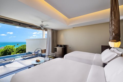 Premium Ocean Pool, 1 Bedroom Suite -Queenbed