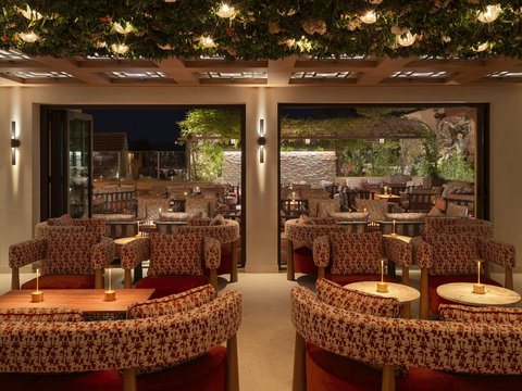 B Lounge Bar Hotel Byblos Saint Tropez