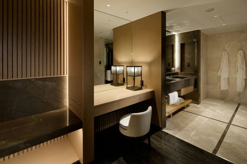 TWO BEDROOM CORNER HOTEL RESIDENCE