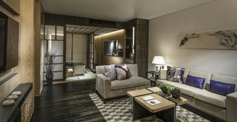 ONE BEDROOM HOTEL RESIDENCE WITH TATAMI DINING ROOM