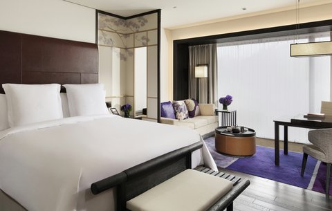 PREMIER ROOM-KING