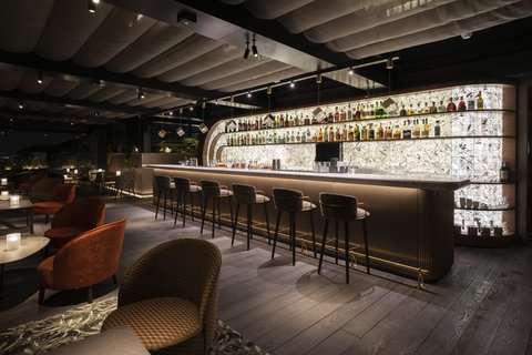 Charlie's Rooftop Bar