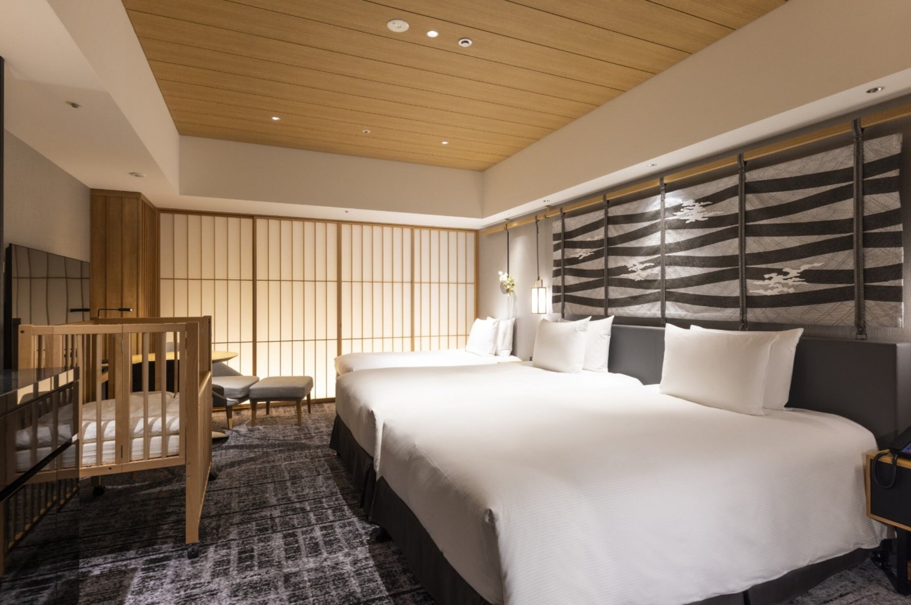 Hilton Kyoto Room Type - FAMILY TWIN ROOM