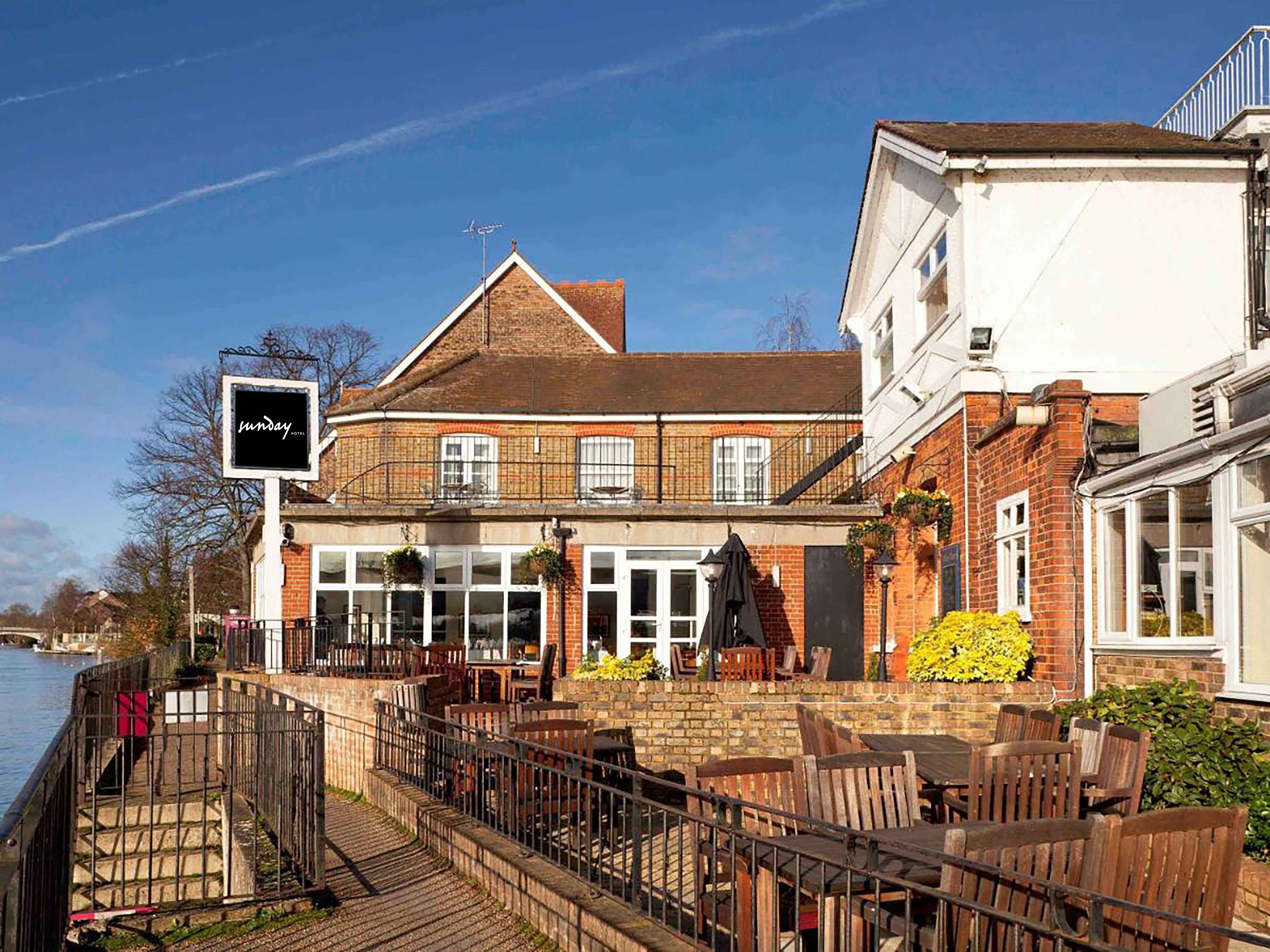 Staines Hotel