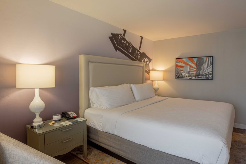 Hotel Indigo Austin Downtown – University
