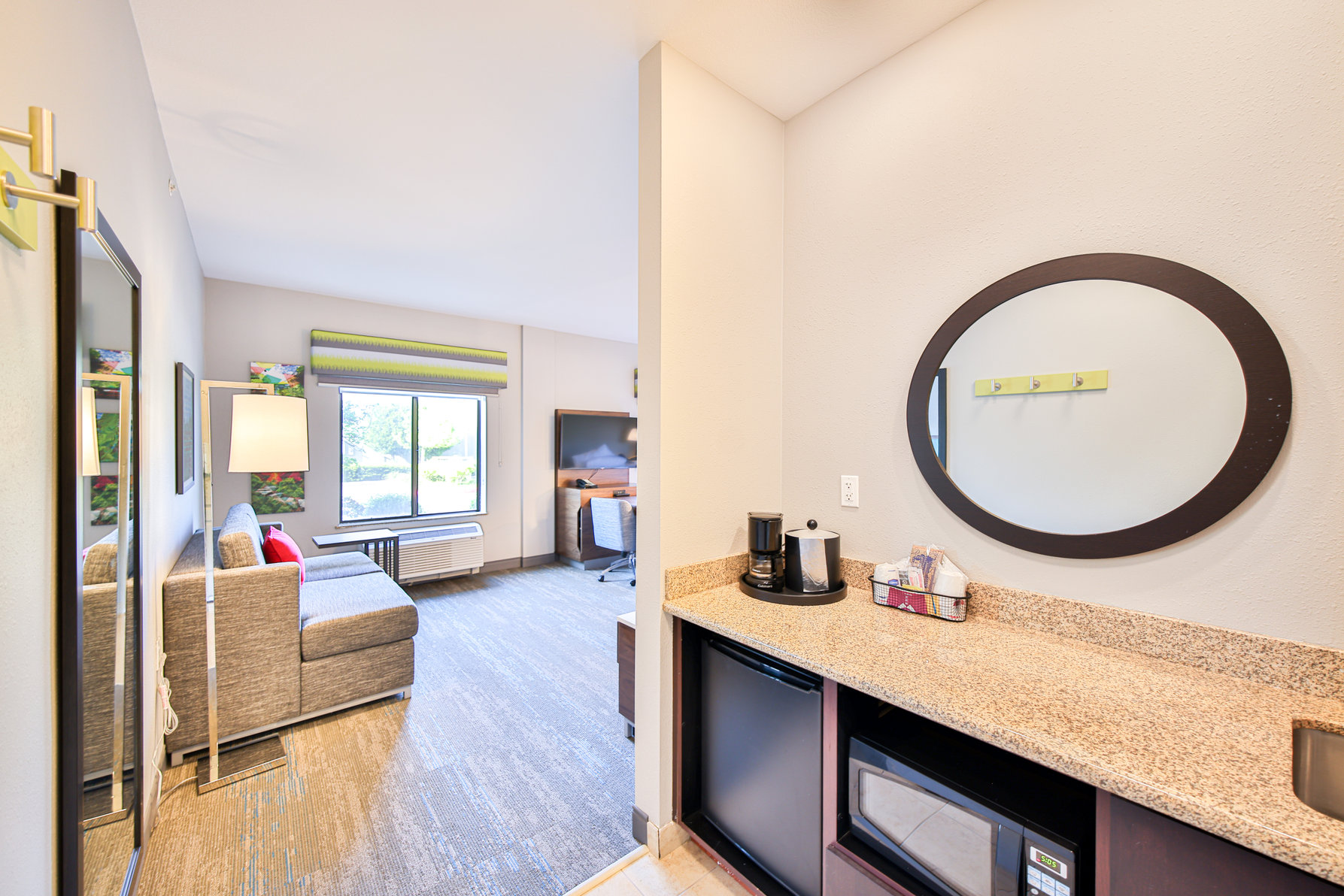 Hampton Inn & Suites by Hilton  Room Type - 1KN HEARING ACC STUDIO NS