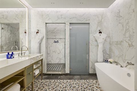 Suite Prestige Vue Ville Ou Cour WARM