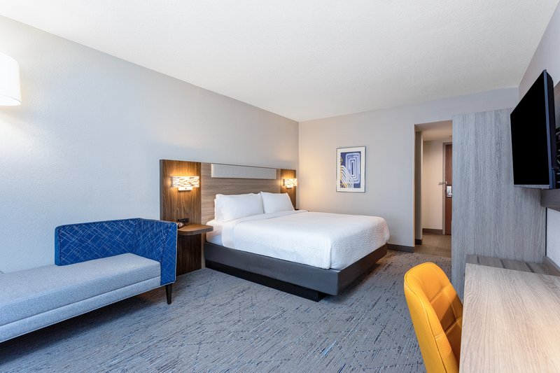 Holiday Inn Express and Suites Palm Coast – I-95