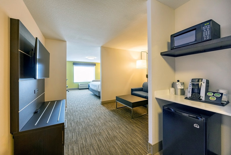 HOLIDAY INN EXP STES WINONA