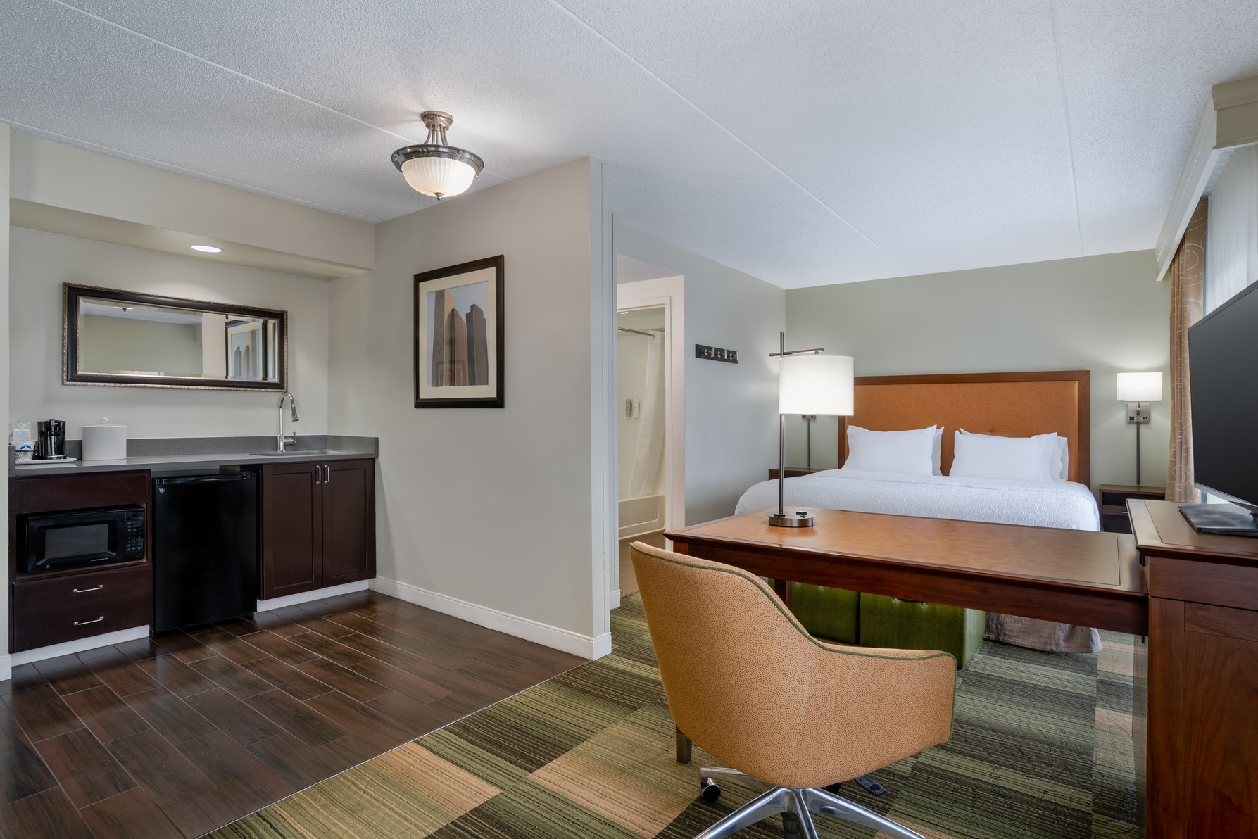 Hampton Inn & Suites by Hilton Albany-Downtown Room Type - 1 KING STUDIO STE NONSMOK