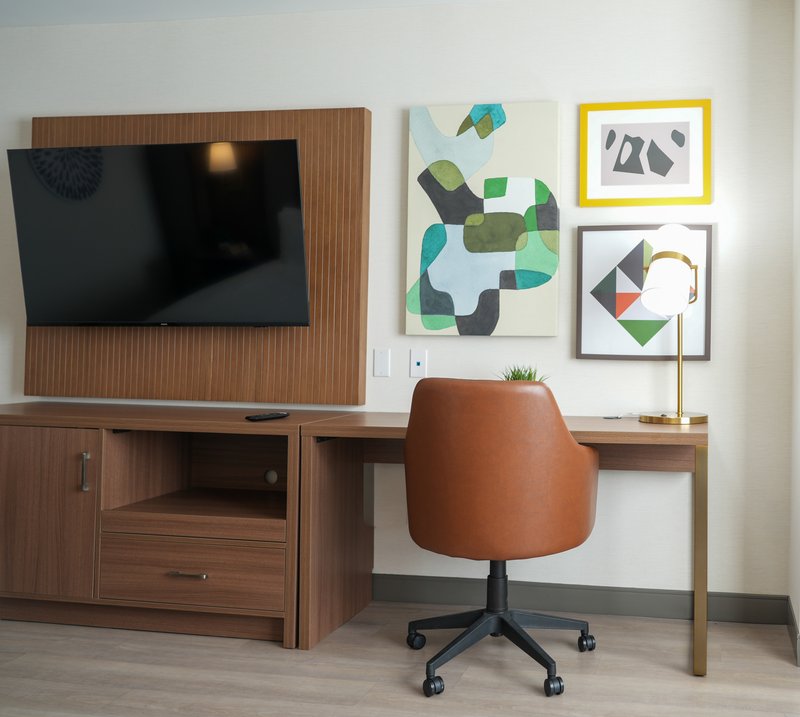 HOLIDAY INN HTL STES AIRPORT P