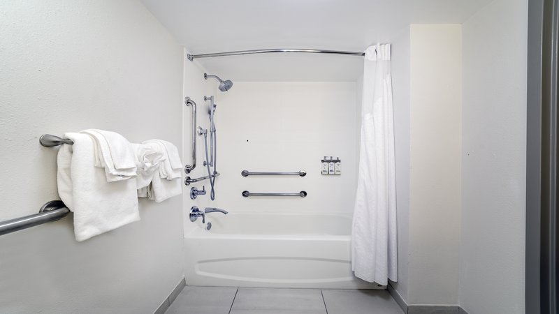 KING HEAR MOBILITY ACCESSIBLE TUB NOSMK