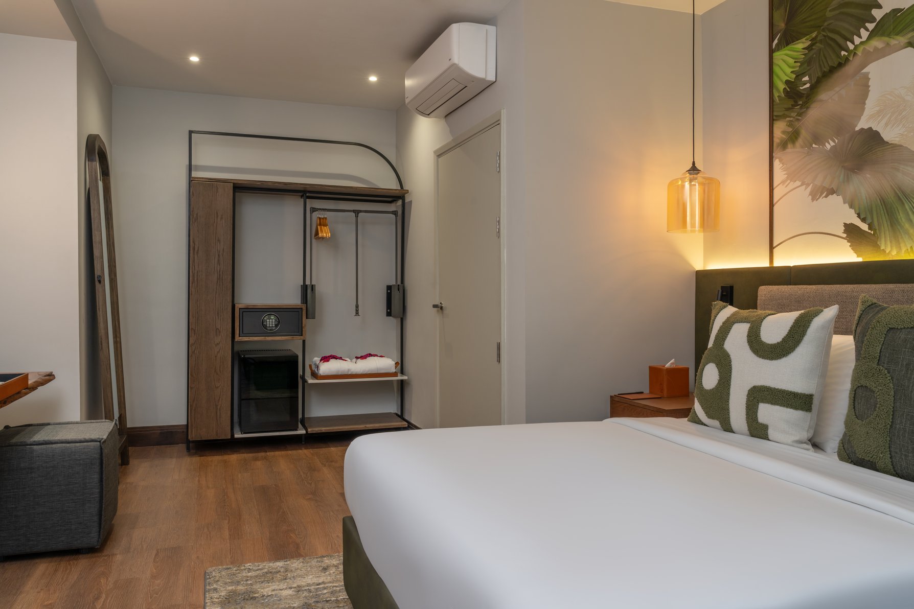 Fairview Hotel Nairobi, Vignette Collection by IHG Room Type - 1 Queen Deluxe Accessible