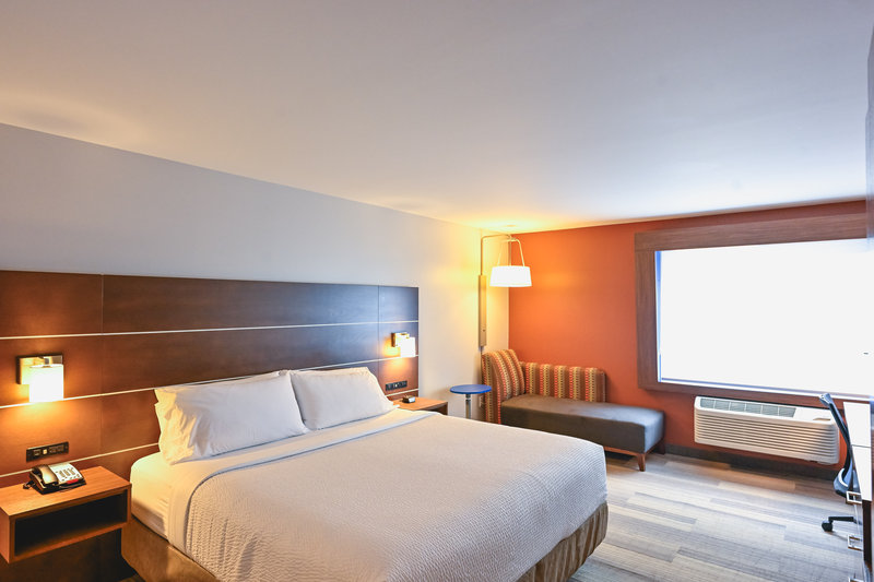HOLIDAY INN EXPRESS KEWEENAW