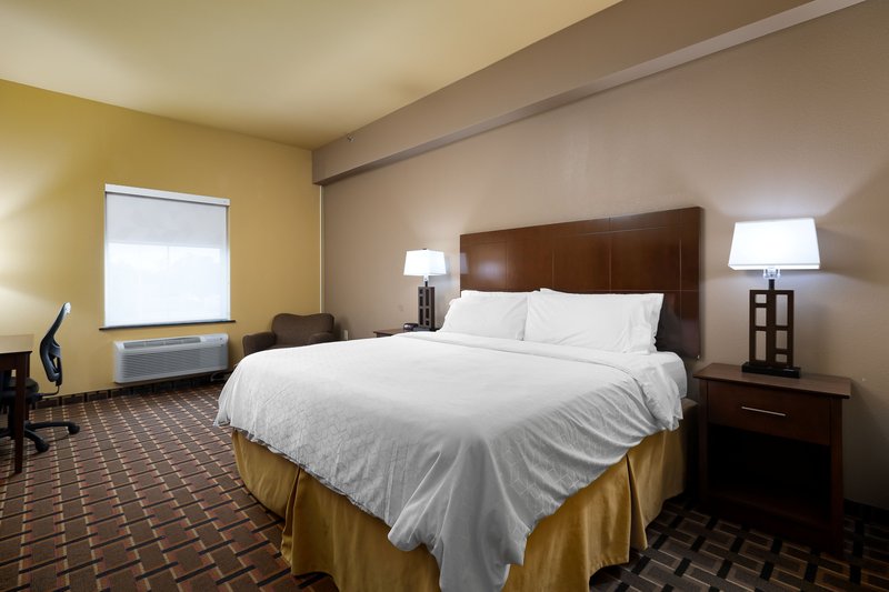 Holiday Inn Express and Suites George West
