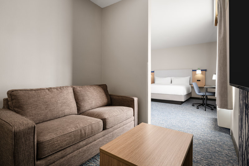 1 King Suite