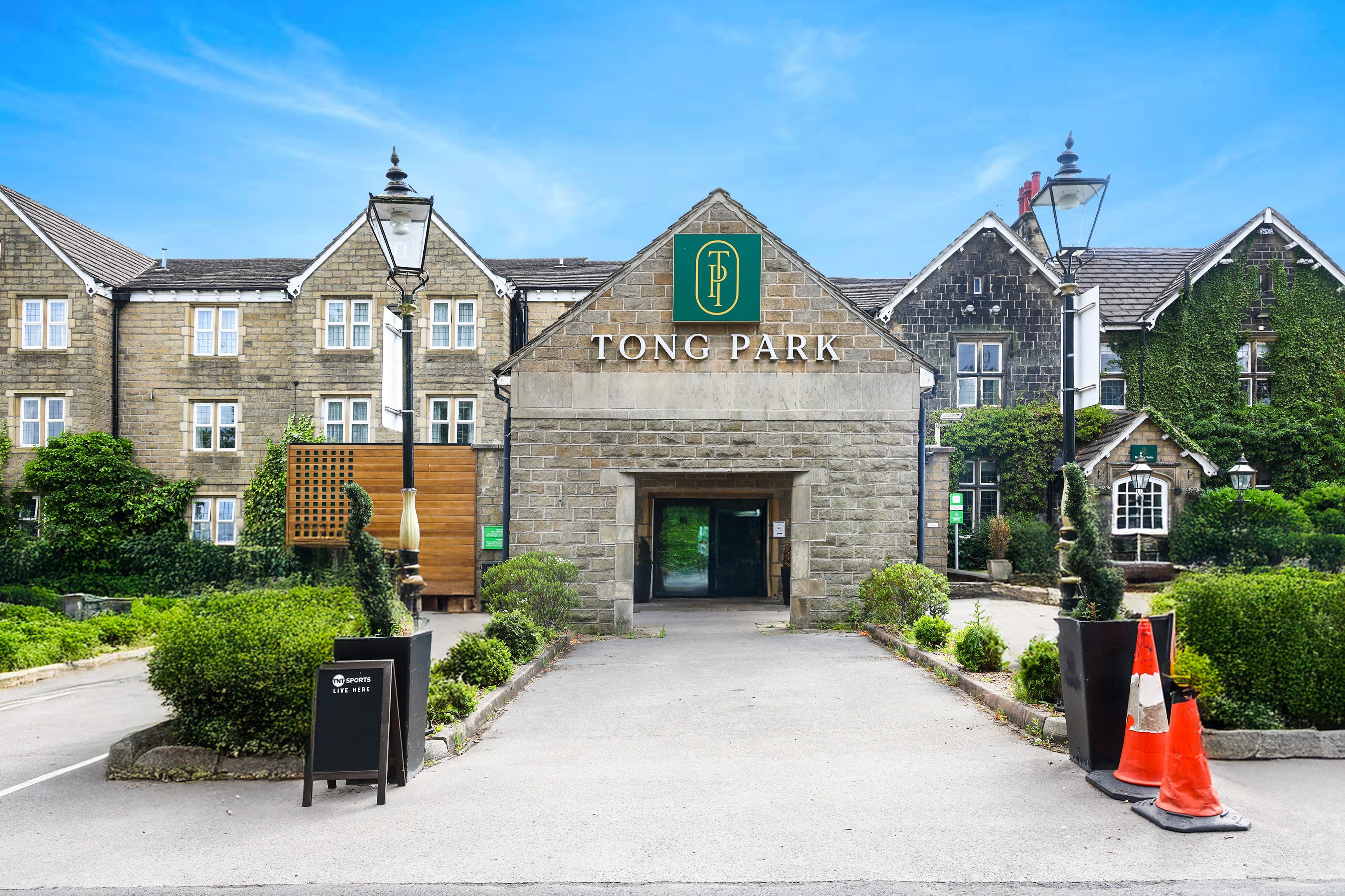 The Tong Park Hotel