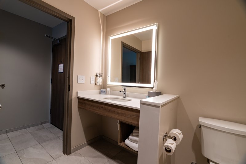 1 King Suite Communications Accessible
