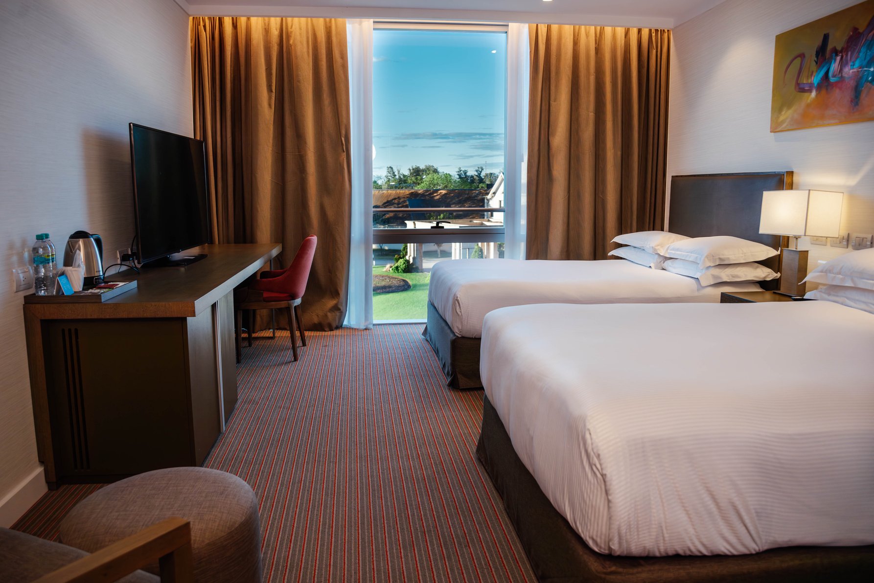 Hilton Pilar Room Type - 2 DBLS DLX MOB ACC RIS