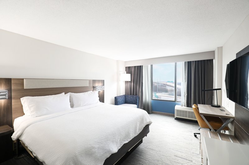 HOLIDAY INN EXP SPRINGFIELD