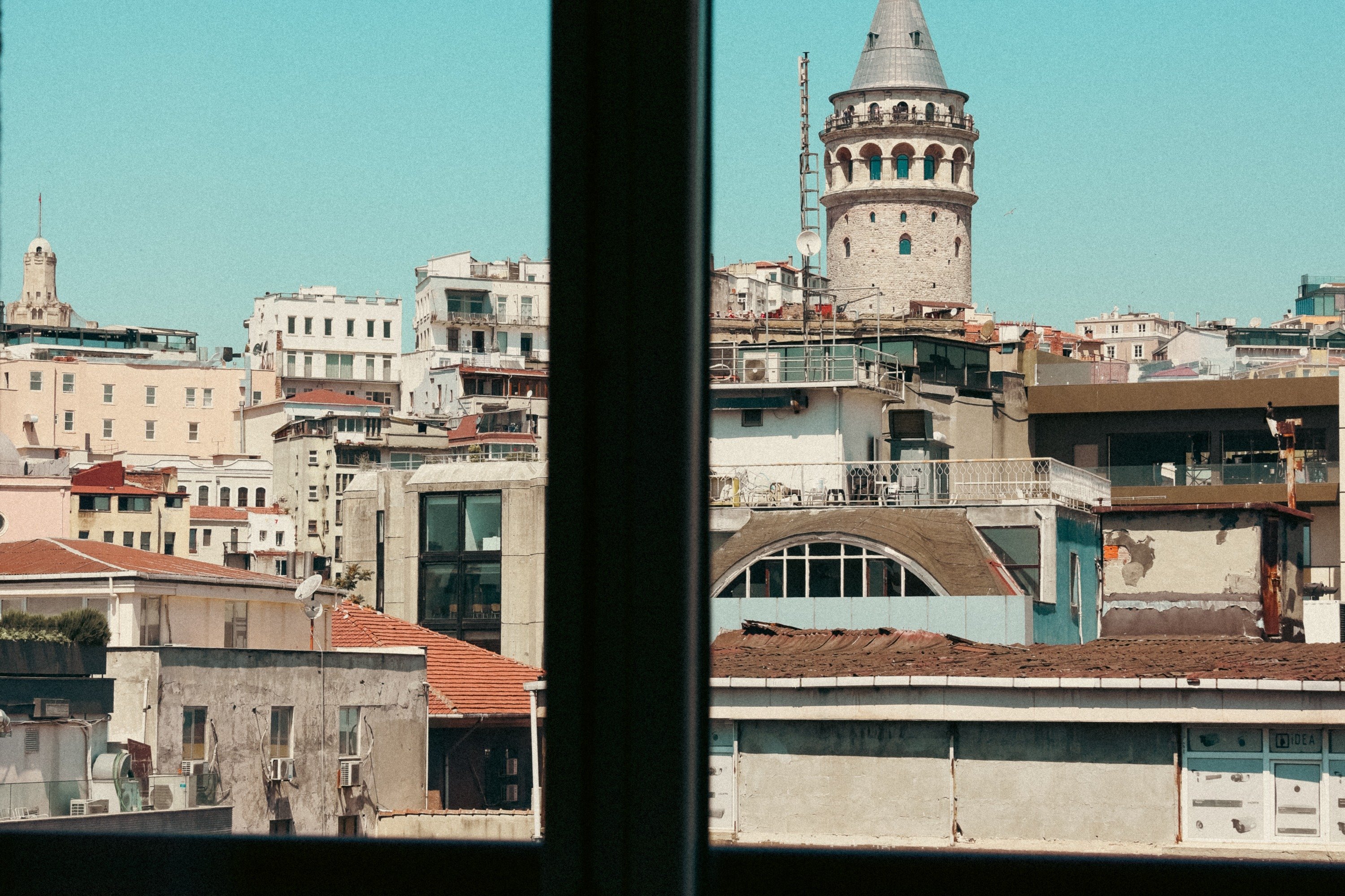 Hovagimyan Hotel and Suites