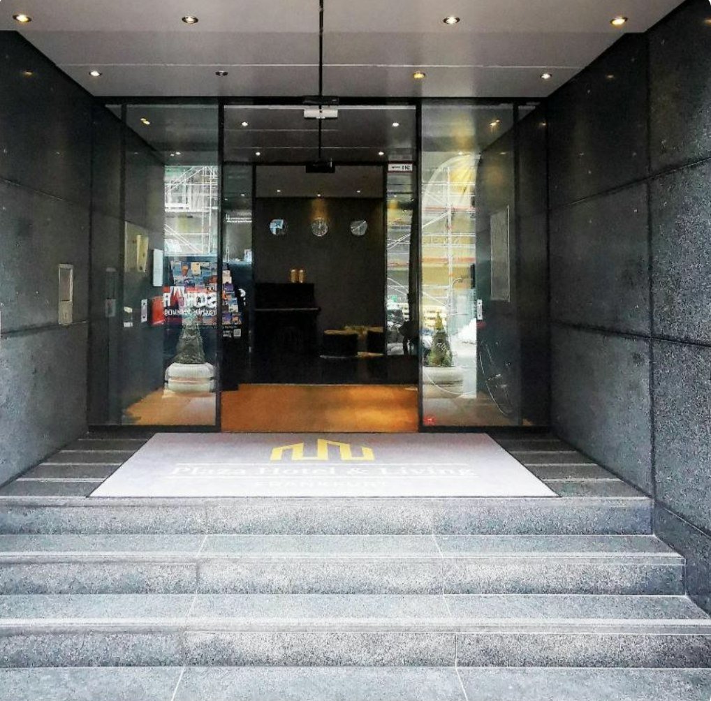 Plaza Hotel & Living Frankfurt