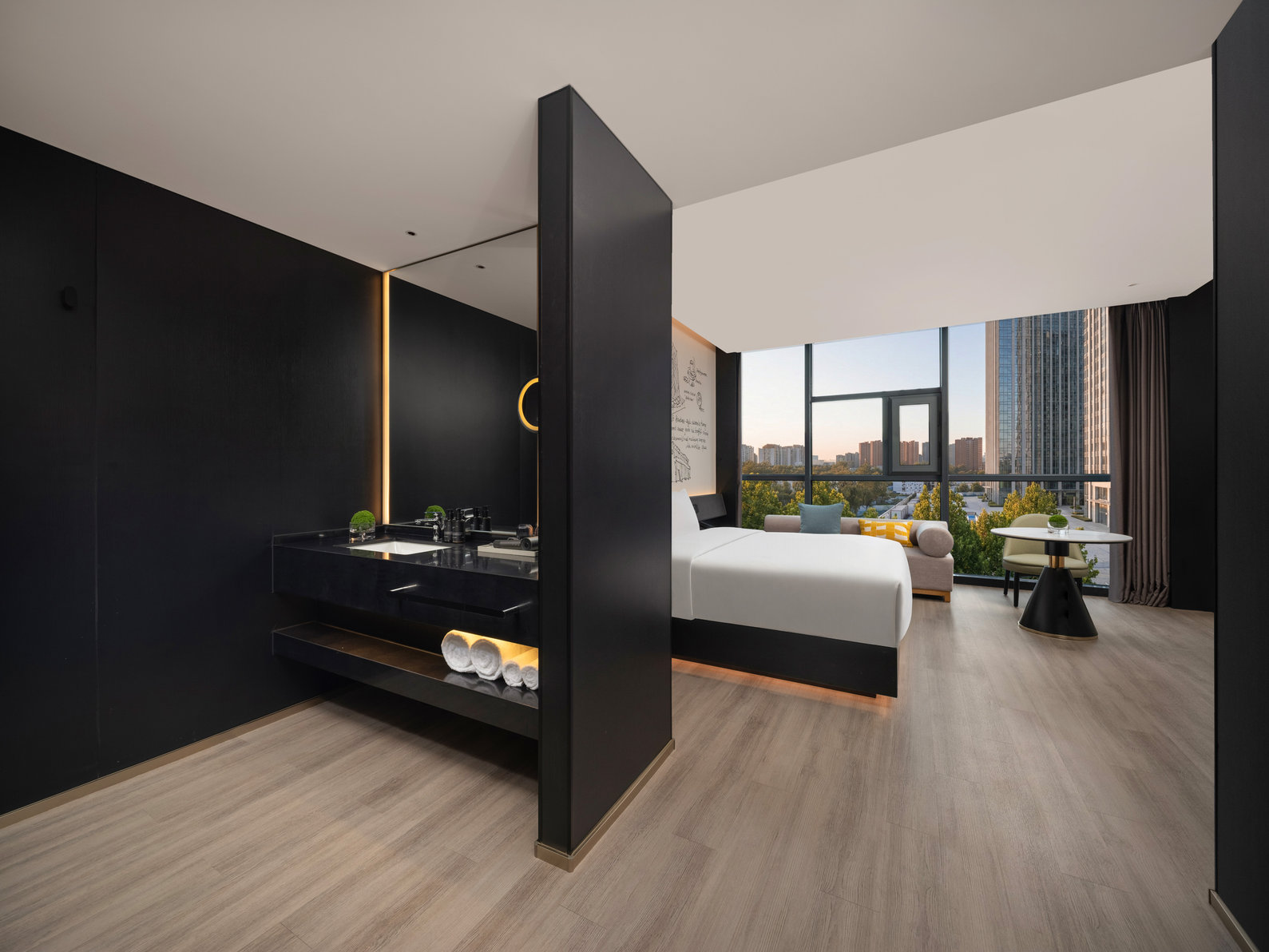 Garner Hotel BEIJING 798 ART DISTRICT by IHG Room Type - 1 King Premium