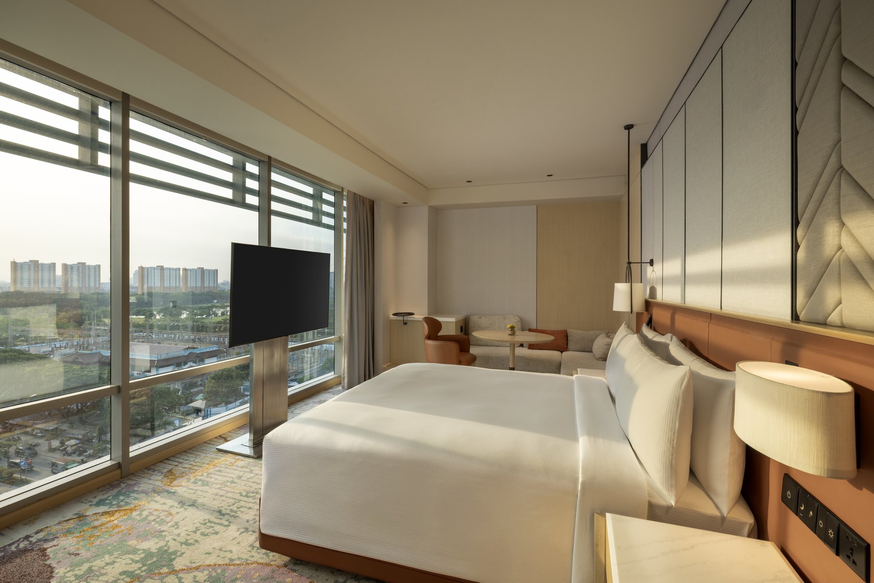DoubleTree by Hilton Jakarta Kemayoran Room Type - KING CORNER ROOM