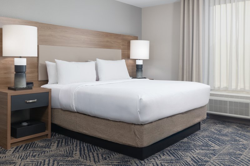 Candlewood Suites Las Vegas – E Tropicana