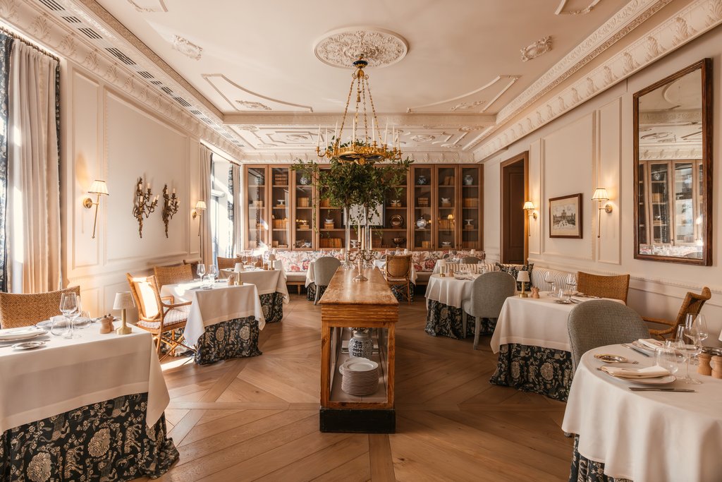Guest photo