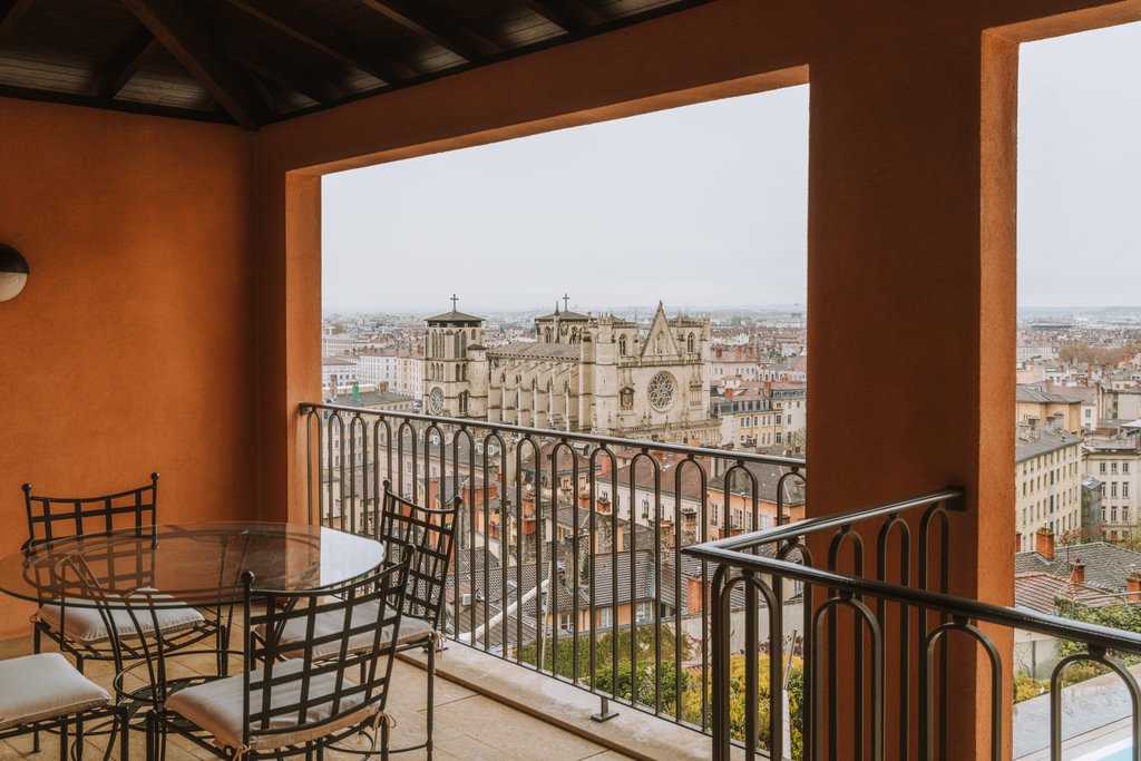Guest photo