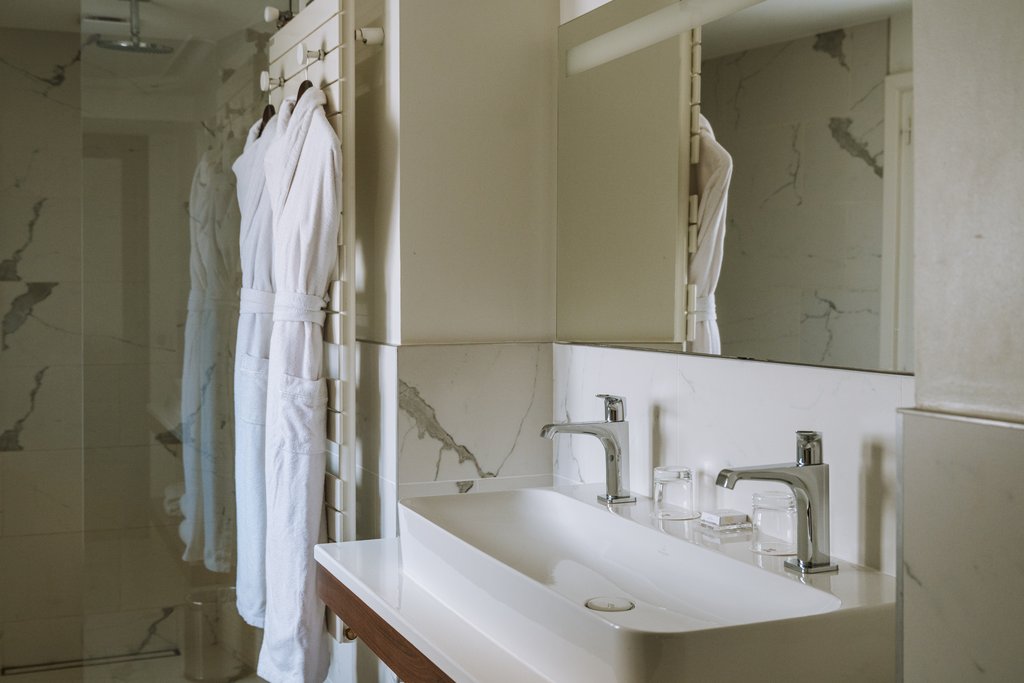 Guest photo