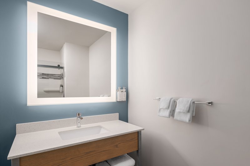 Even Hotels Miami – Airport