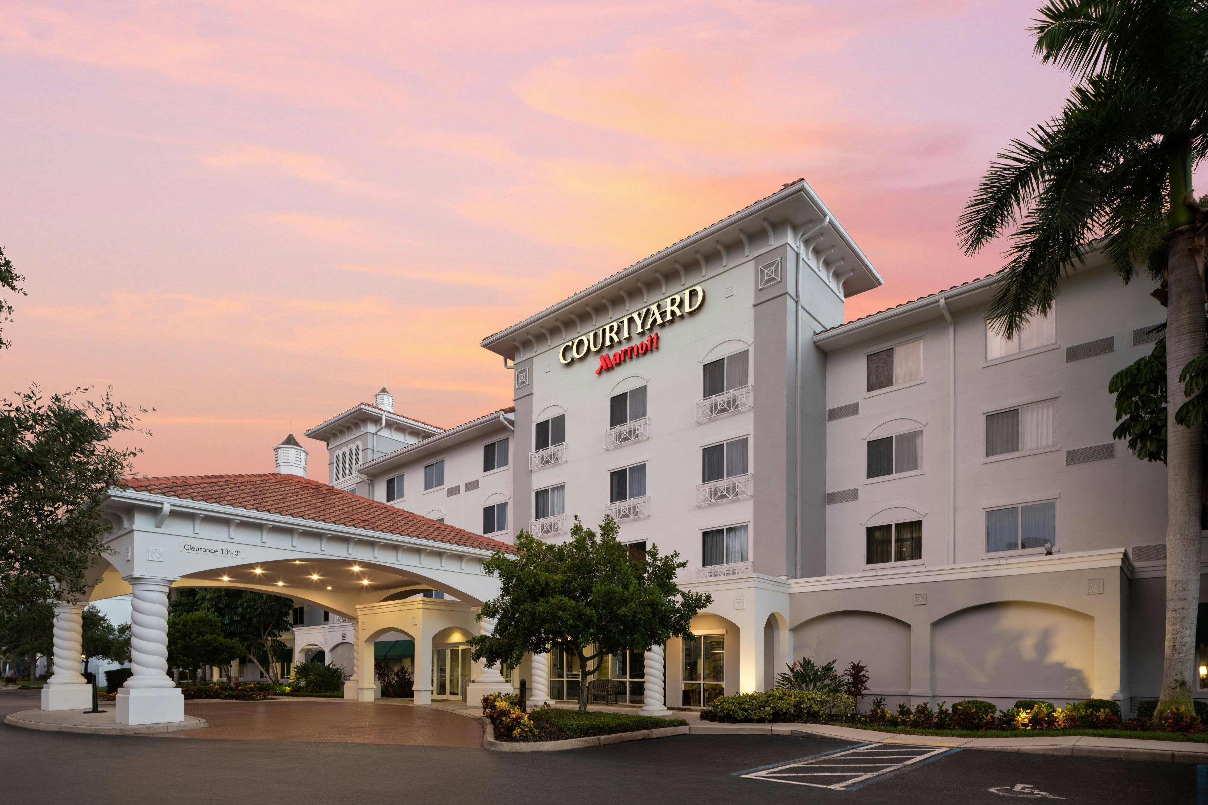 Courtyard Fort Myers Gulf Coast Town Ctr