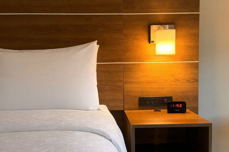 Holiday Inn Express and Suites Charlotte – Ballantyne
