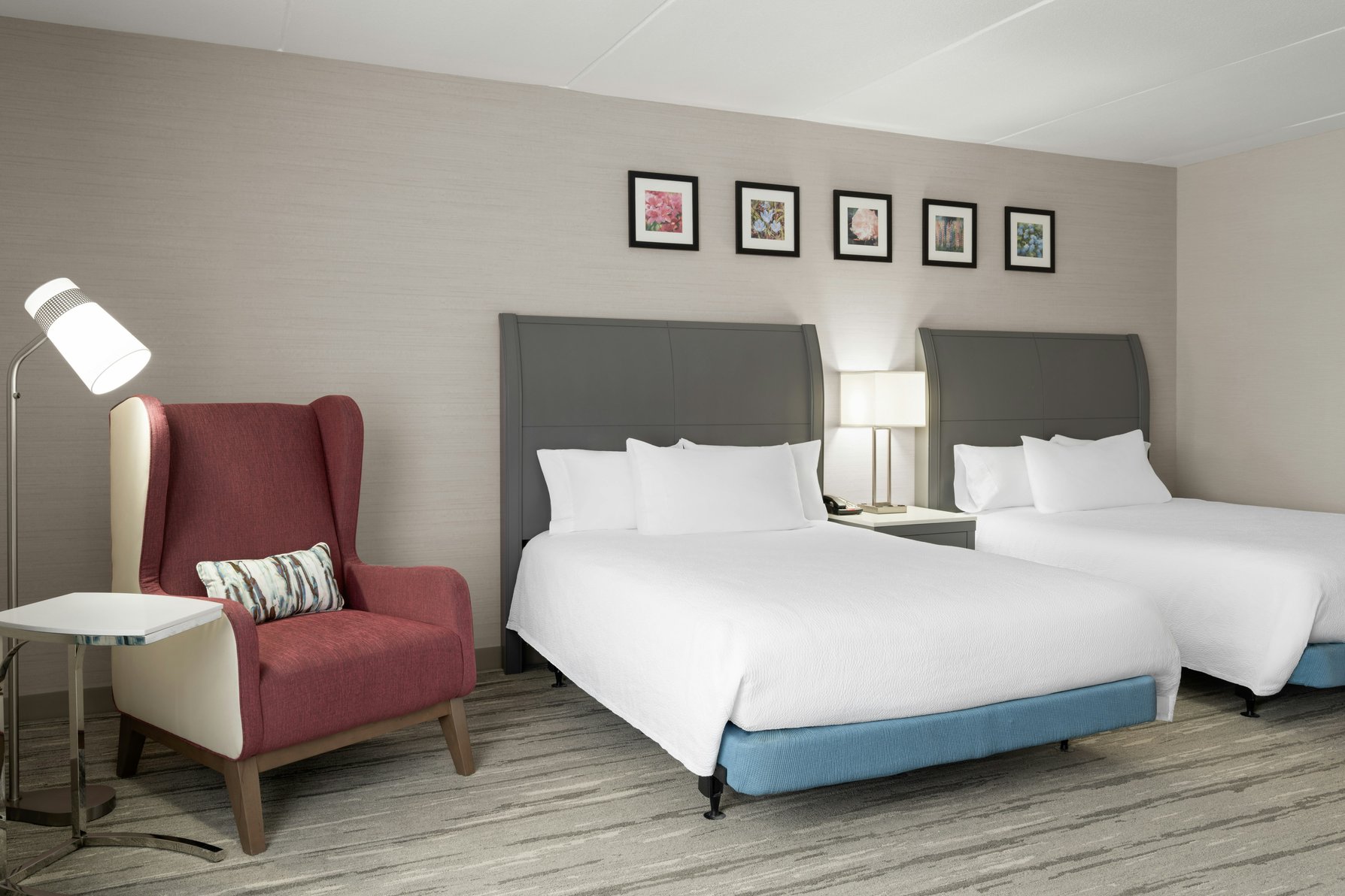 Hilton Garden Inn Lenox Pittsfield Room Type - 2 QN MOB HEAR ACC RM W TUB