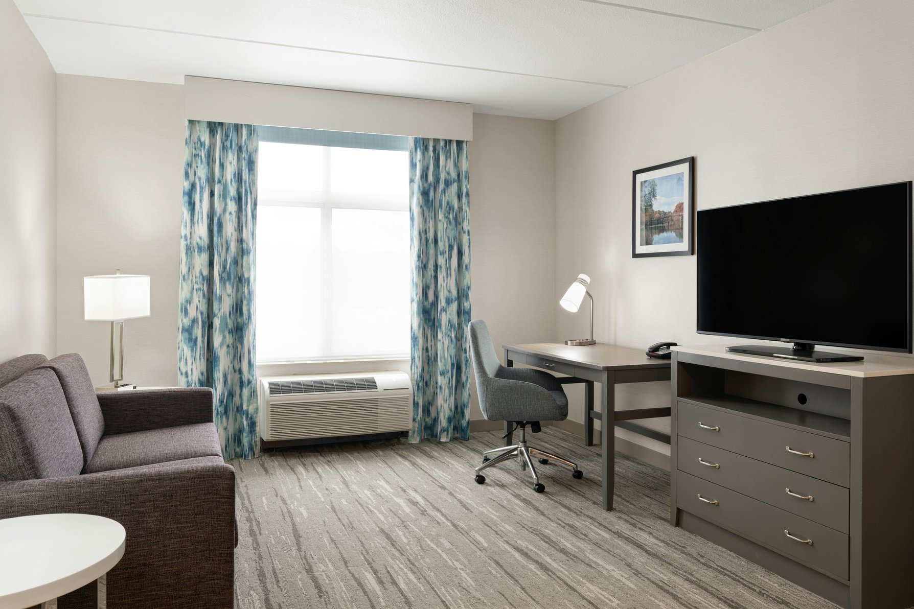Hilton Garden Inn Lenox Pittsfield Room Type - 1KNG 1 BDRM MOB HR ACC TUB