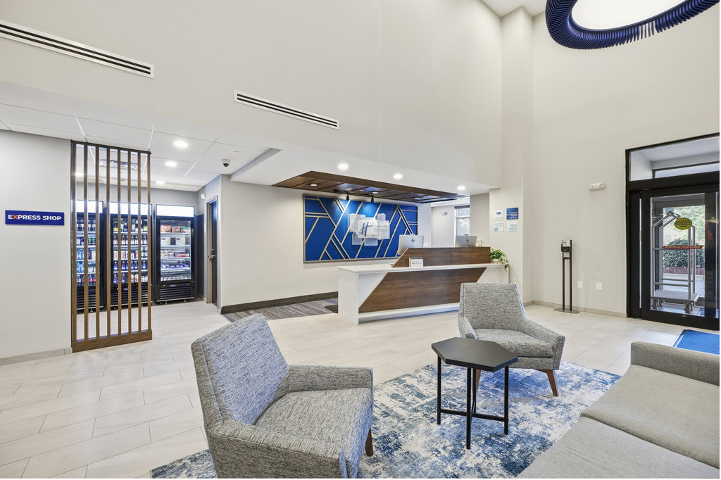 Holiday Inn Express & Suites RALEIGH WEST - LENOVO CENTER by IHG