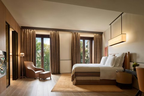 Premium Suite Bedroom