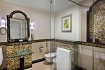 Family Suite, Larger Guest room, 1 King, Partial sea view