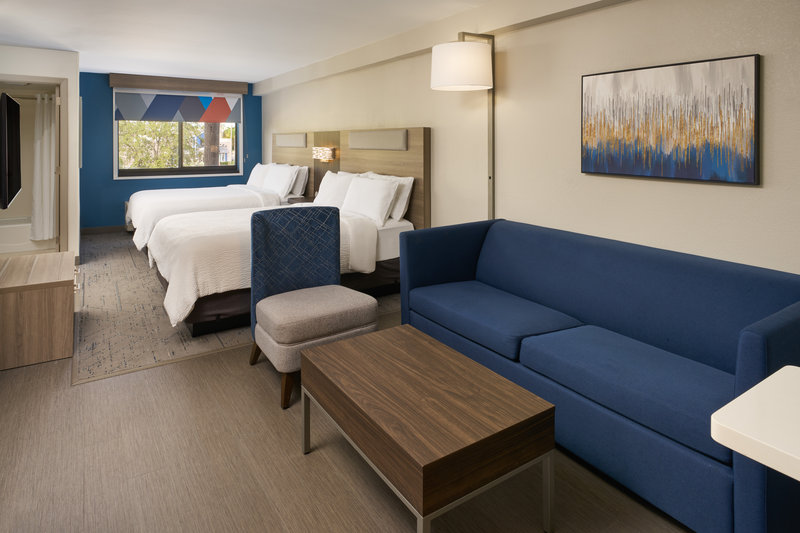 2 DOUBLE BED SUITE NONSMOKING