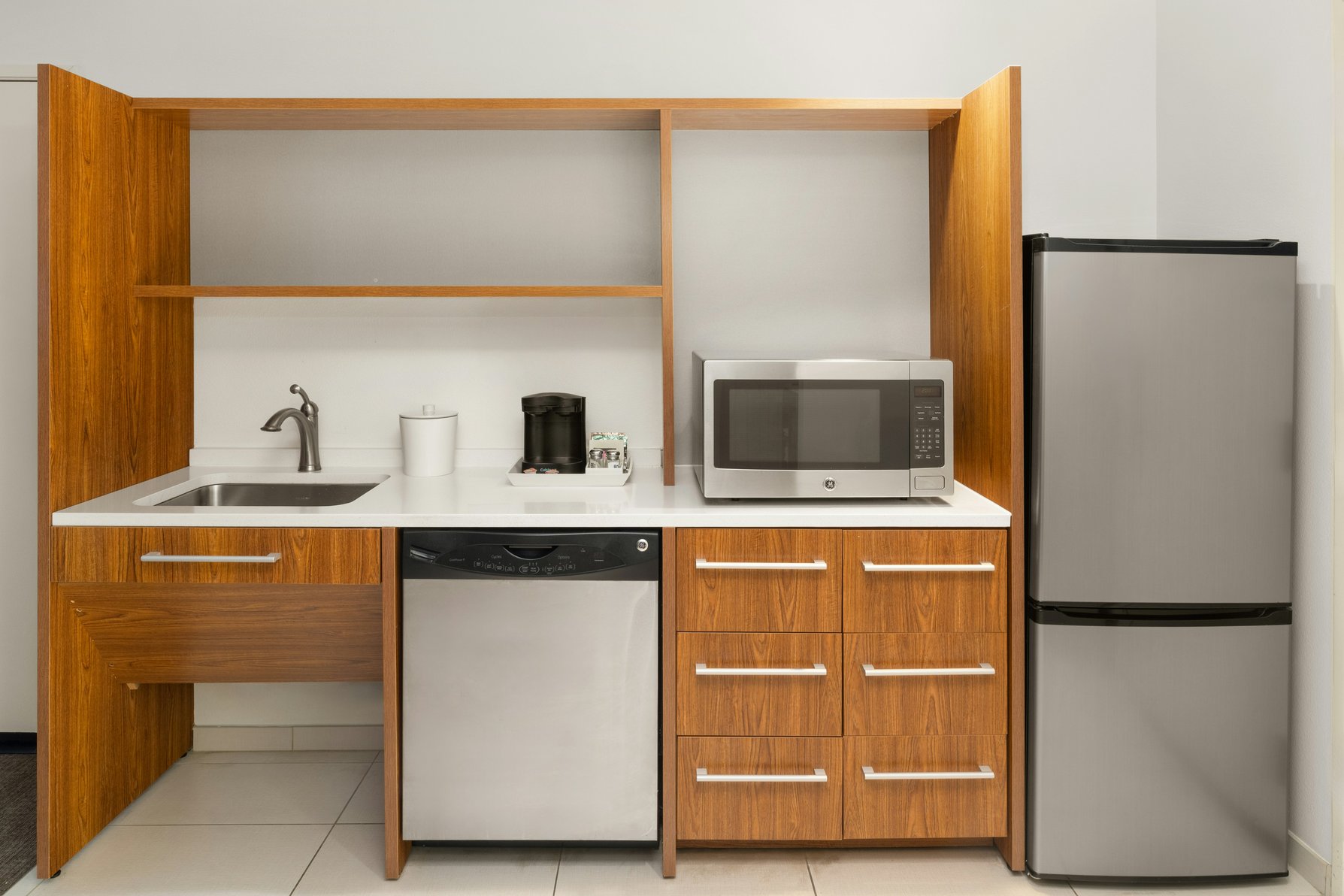 Home2 Suites by Hilton Alexandria Room Type - 1KG MOB HR ACC TUB STUDIO
