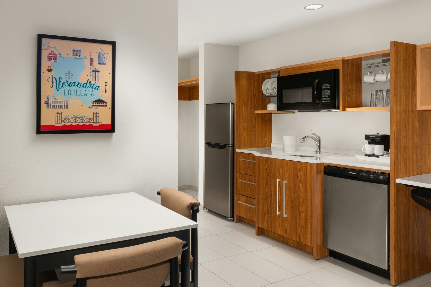 Home2 Suites by Hilton Alexandria Room Type - 1 QUEEN 1BDRM SUITE NOSMOK