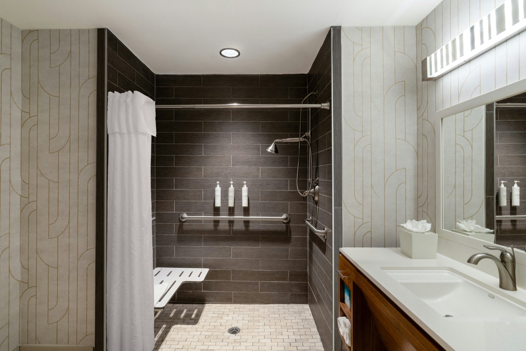 Home2 Suites by Hilton Alexandria Room Type - 2QN ACC RI SHWR STUDIO NSM