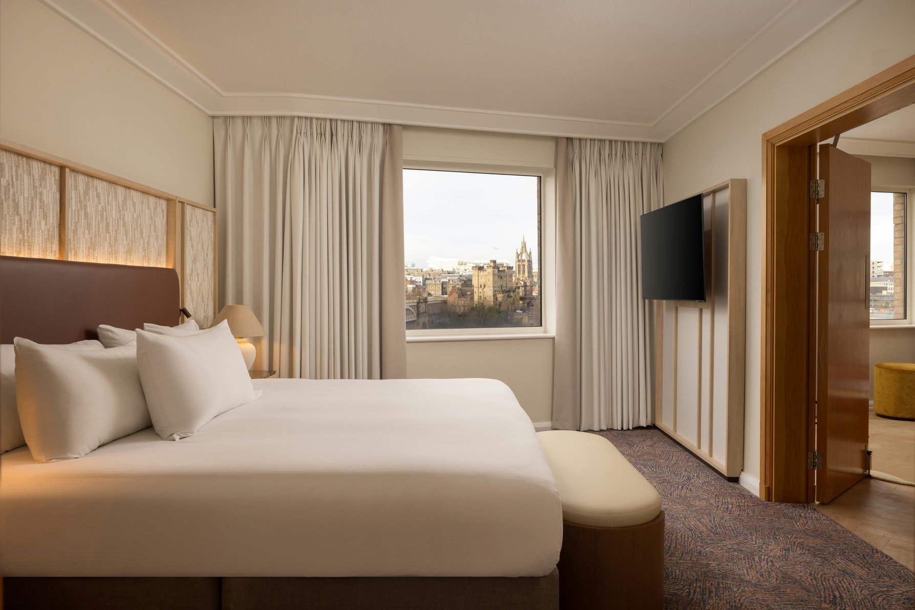 Hilton Newcastle Gateshead Room Type - KING ONE BEDROOM SUITE Hilton Newcastle Gateshead Room Type - KING ONE BEDROOM SUITE