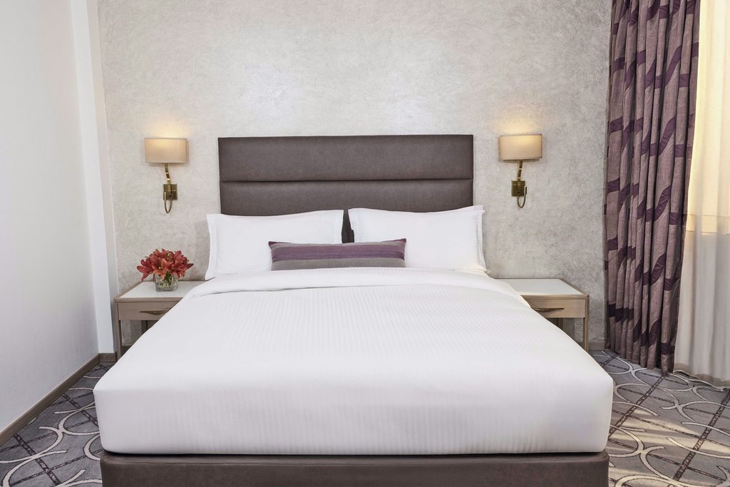 Gefinor Rotana Room Type - Classic Suite/King Bed/45sqm/WiFi/LCD TV CityView/Living Area/AC/Bath-Shower/Safe Gefinor Rotana Room Type - Classic Suite/King Bed/45sqm/WiFi/LCD TV CityView/Living Area/AC/Bath-Shower/Safe