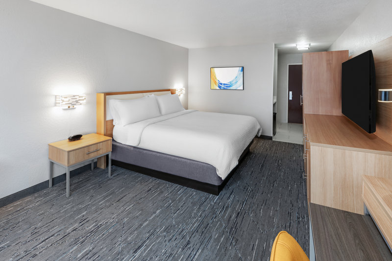HOLIDAY INN EXP STES LONOKE