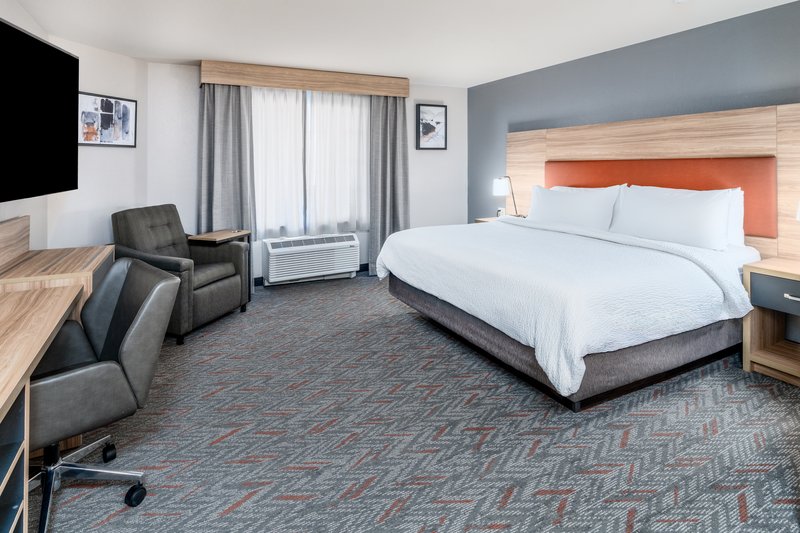 CANDLEWOOD SUITES LOVELAND