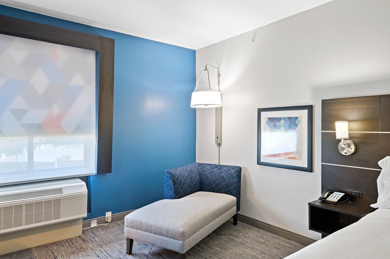 Holiday Inn Express and Suites White Hall